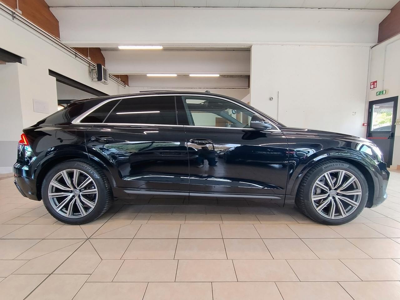 AUDI Q8 50 TDI quattro tiptronic S LINE TETTO RADAR