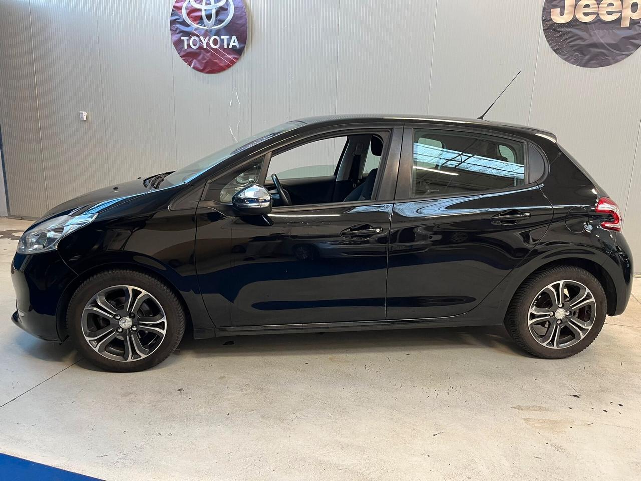 Peugeot 208 1.4 GPL NEOPATENTATI GARANZIA 12 MESI