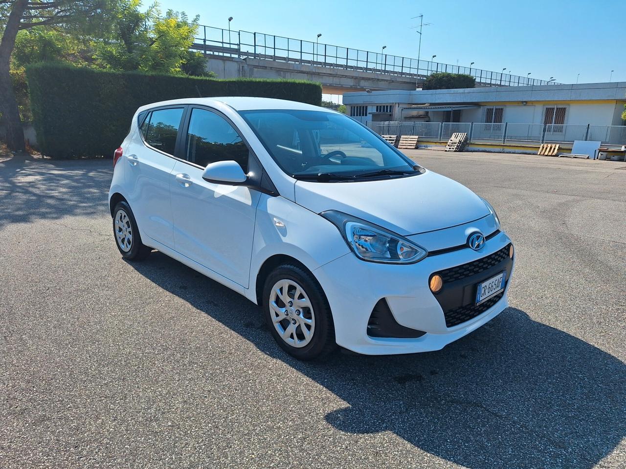 Hyundai i10 1.0 BENZINA NEOPATENTATI