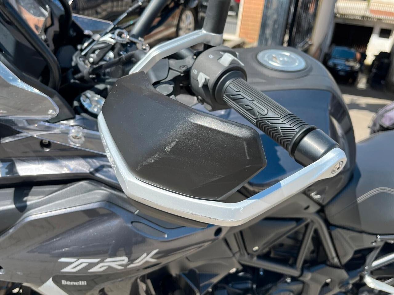 Benelli TRK 502 X FULL FULL