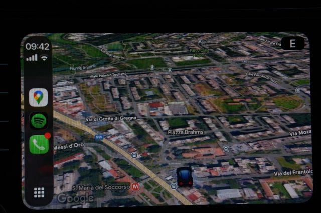 SKODA Karoq 2.0 TDI EVO SCR 115 CV DSG Executive *SOLO 6000KM!