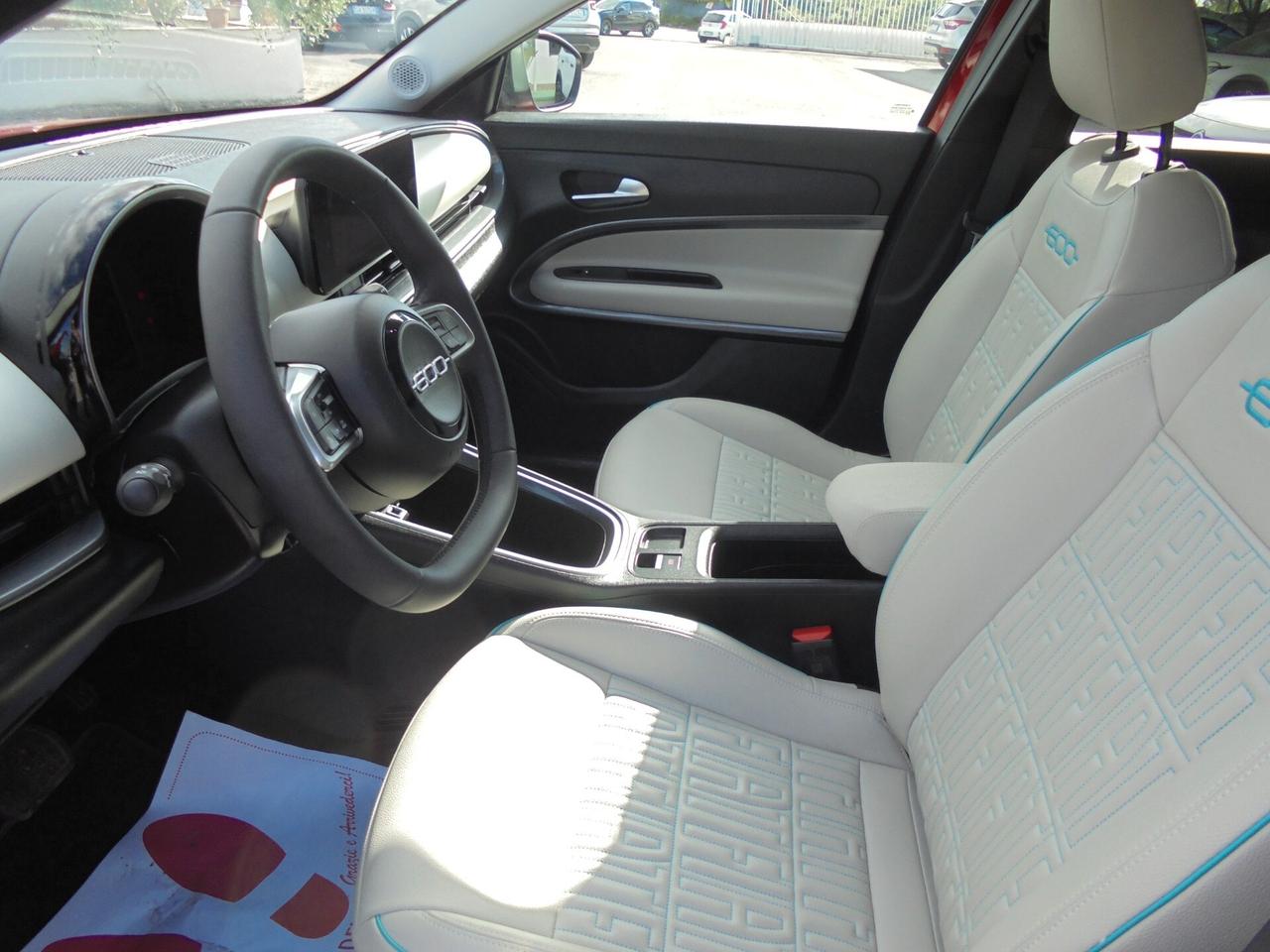 Fiat 600 Hybrid 110 CV DCT MHEV La Prima