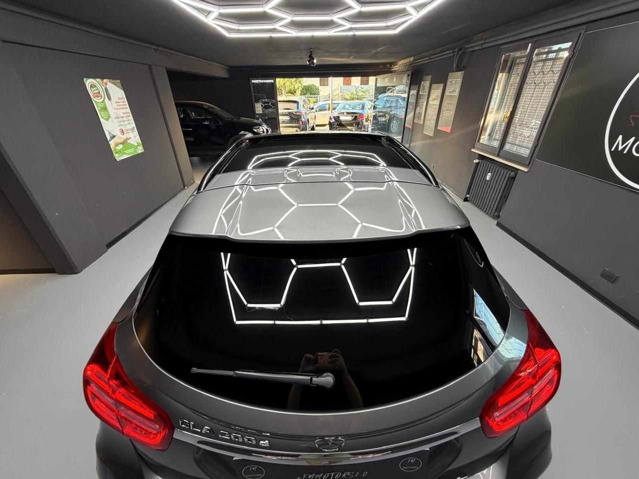 Mercedes-benz GLA 200 d Automatic Premium