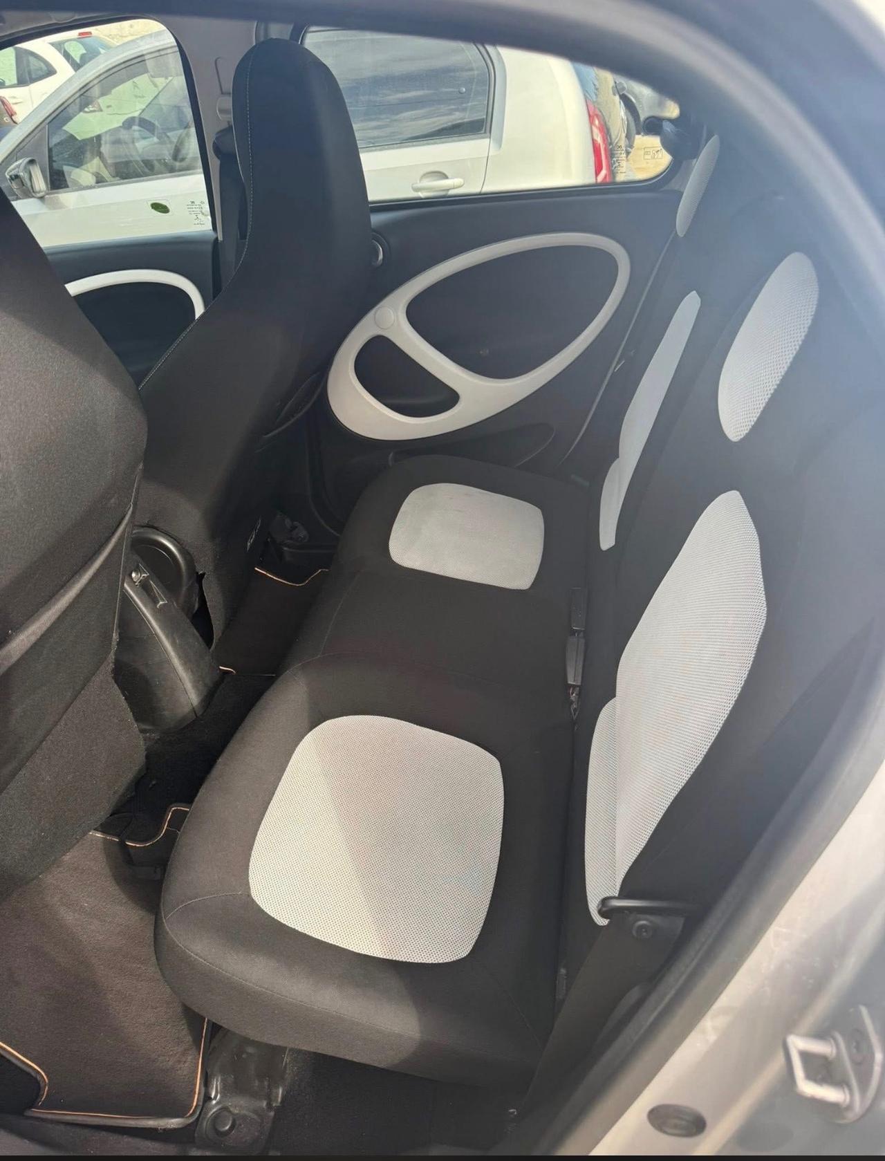 Smart ForFour 70 1.0 Prime