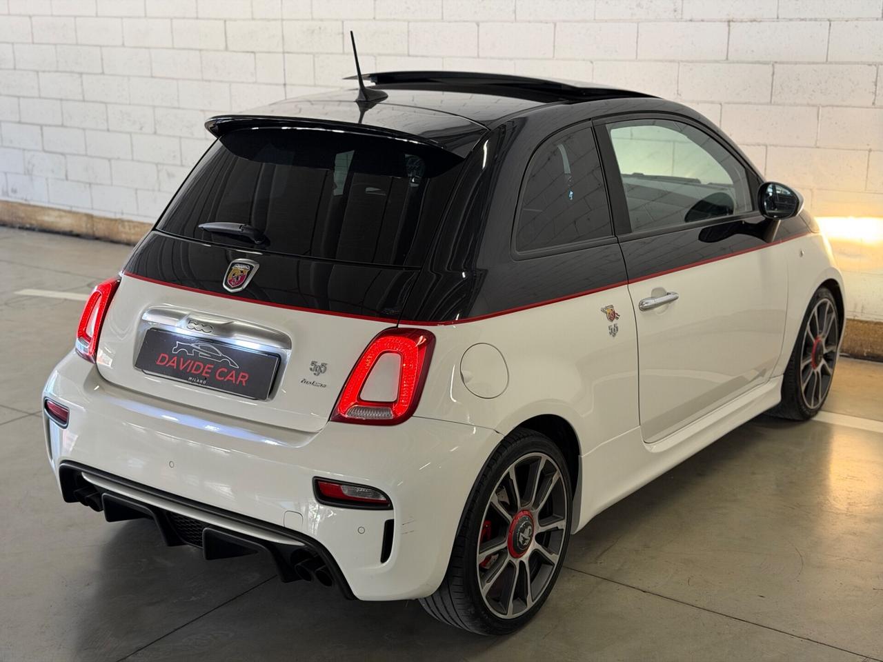 Abarth 595 1.4 Turbo T-Jet 165 CV Scorpioneoro