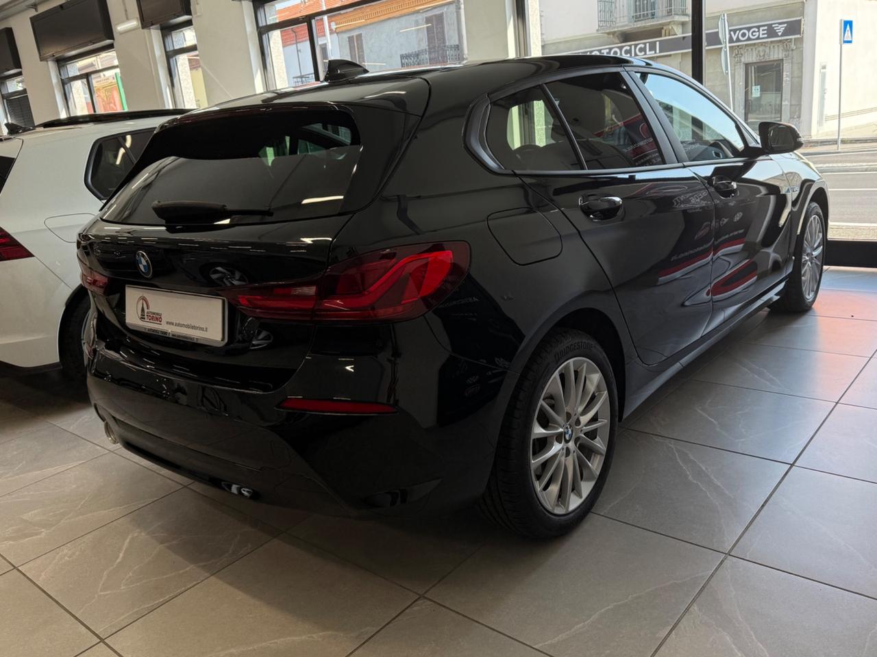 Bmw 118 118i 5p. Business Advantage VIRTUAL