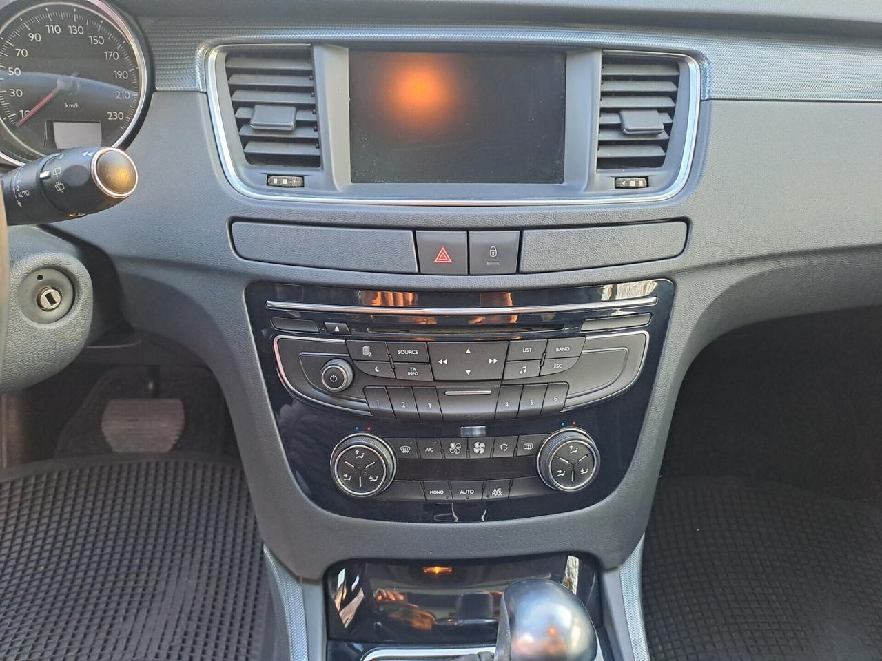 Peugeot 508 1.6 e-HDi 112CV cambio automatico e f1 S&S SW Ciel Business