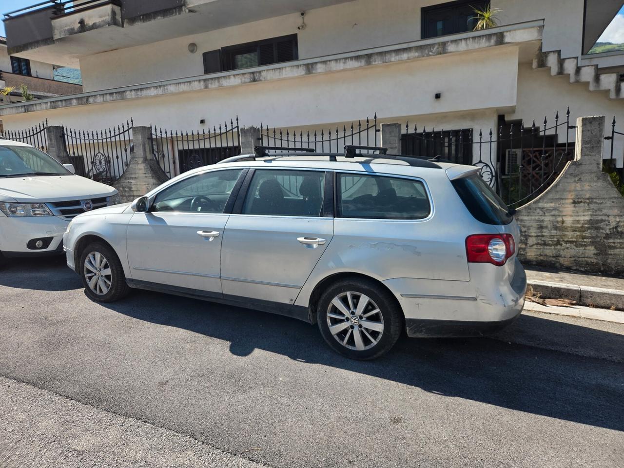 Volkswagen Passat 1.4 16V TSI Comf. EcoFuel DSG - LEGGI