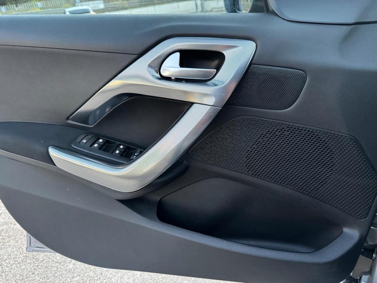 Peugeot 2008 BlueHDi 100 S&S Allure