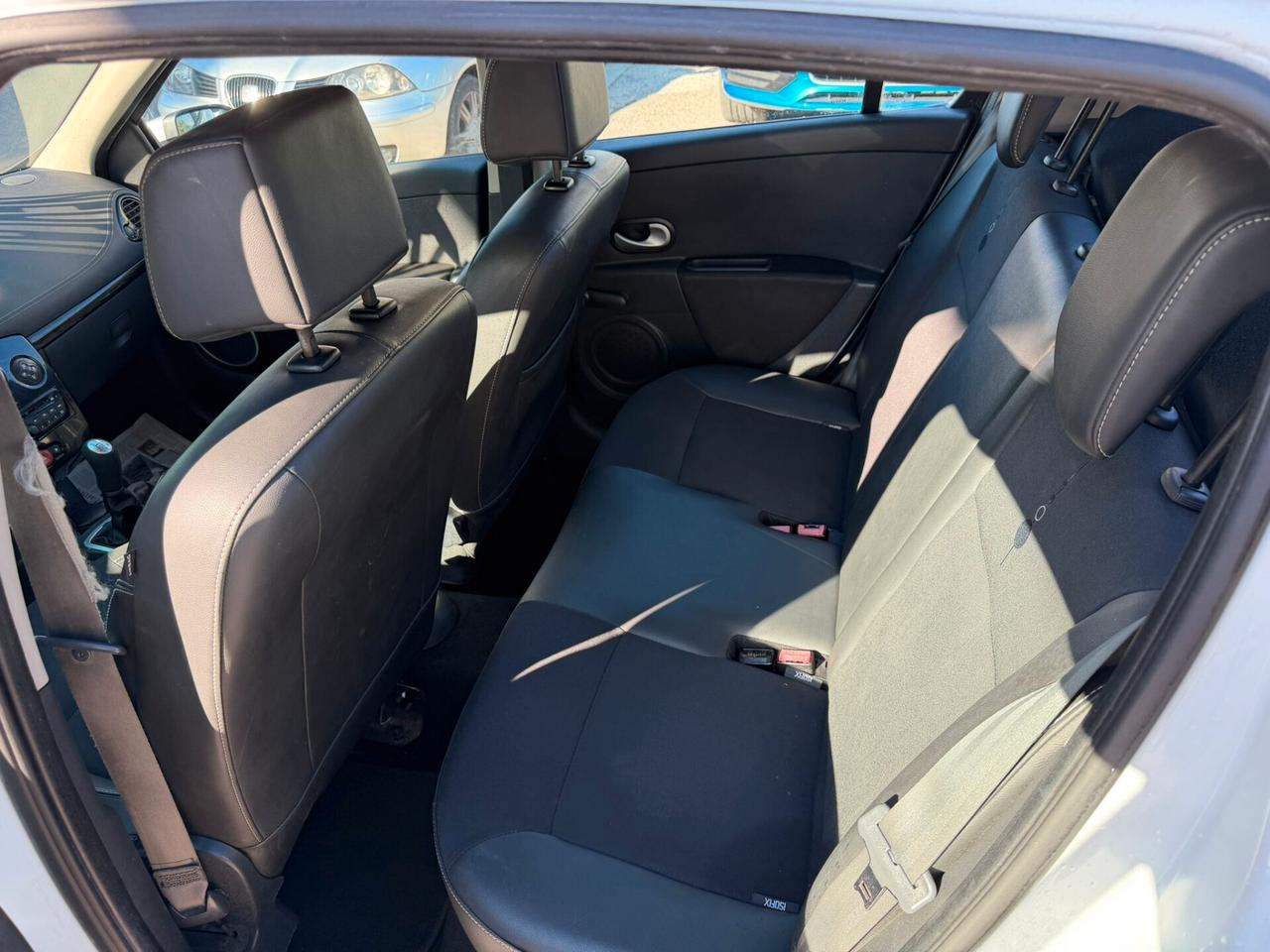 Renault Clio 1.2 16V 5 porte Live! - Anno 2011 - NEOPATENTATO