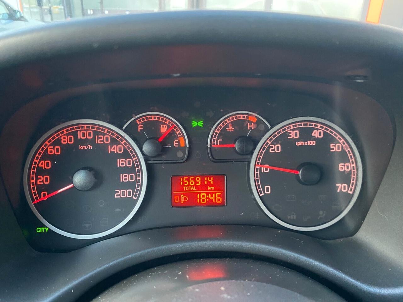 Fiat Punto 1.2 Benzina Euro4 CLIMA – NEOPATENTATI - GARANZIA