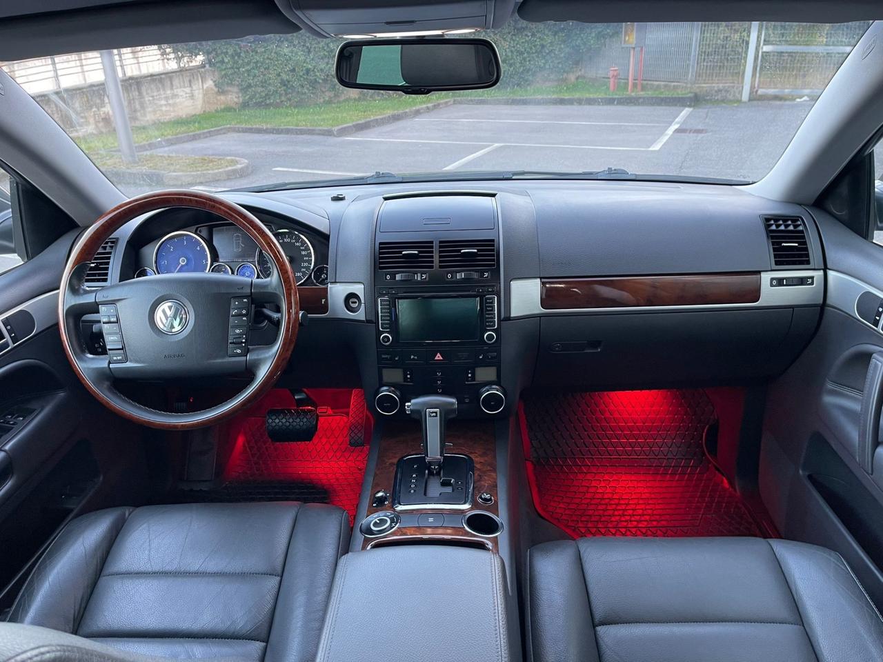 Volkswagen Touareg 240CV 3.0 TDI DPF V6 tip. Executive