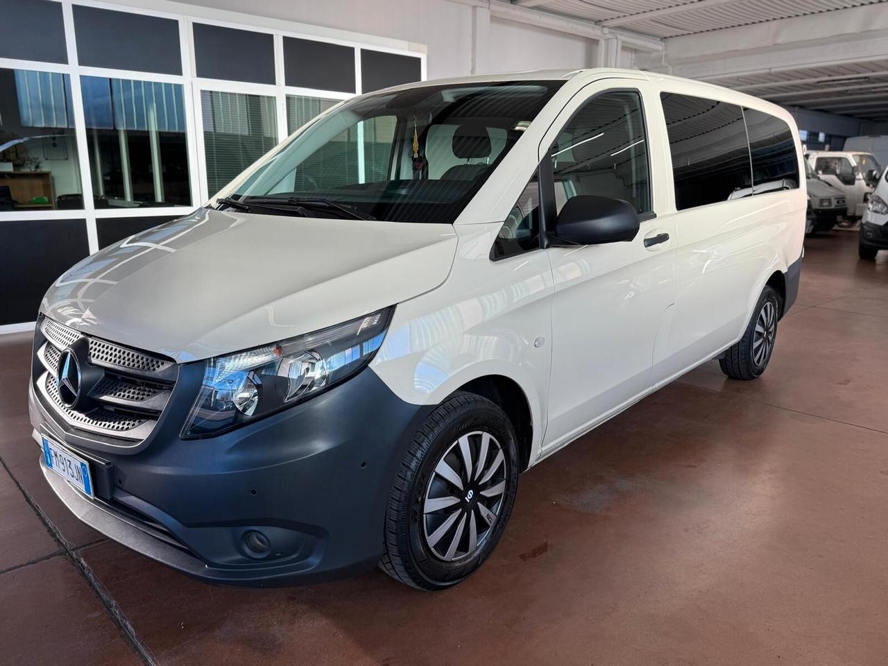 Mercedes Benz vito114CDI AUTOMATICO 5 POSTI AUTOCARRO lungo