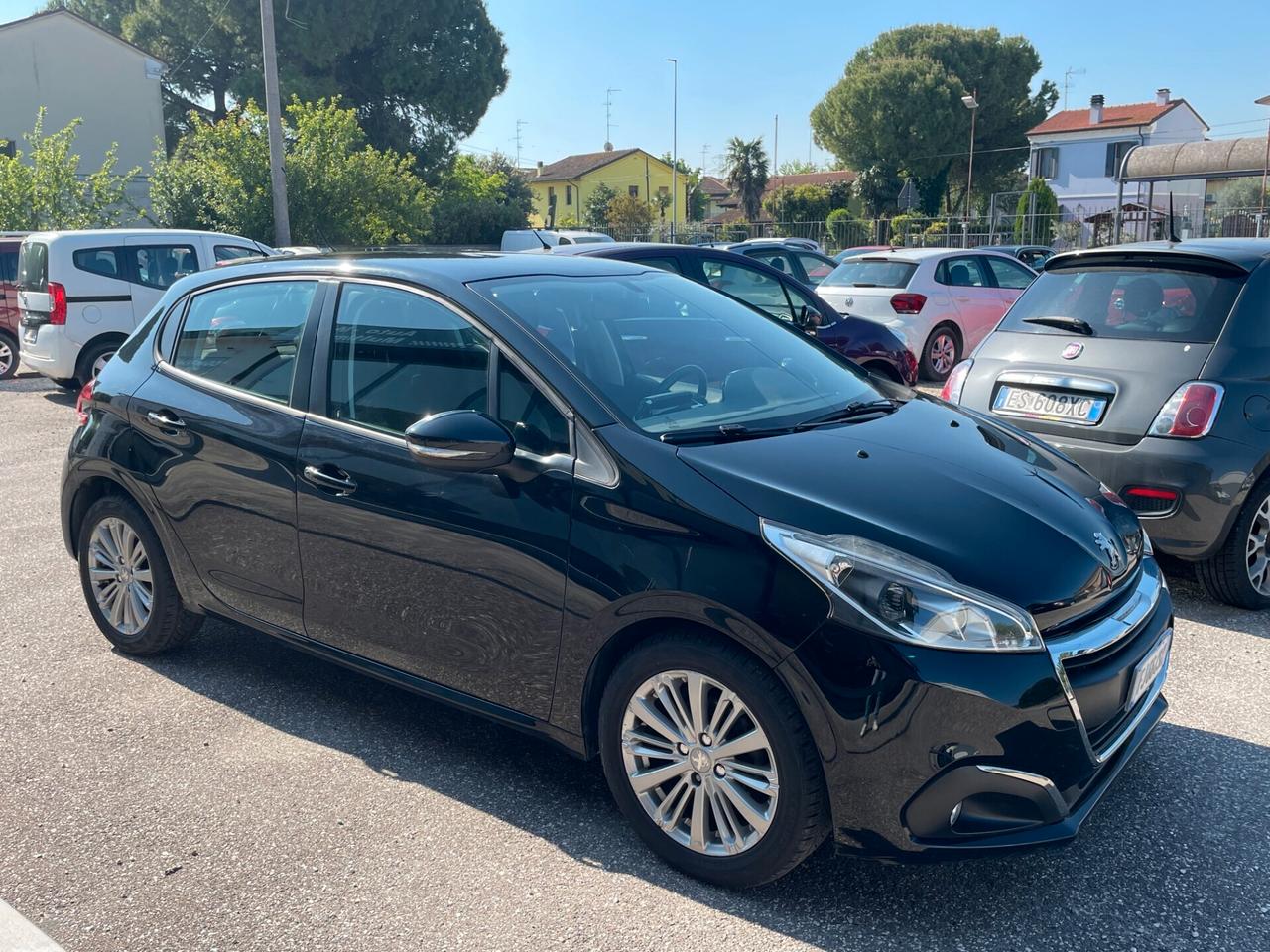 Peugeot 208 PureTech 82 5p. GPL Allure ANCHE X NEOPATENTATI