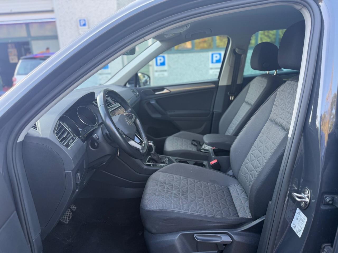 Volkswagen Tiguan 2.0 TDI 150 CV SCR*Automatik*Telecamera 360*