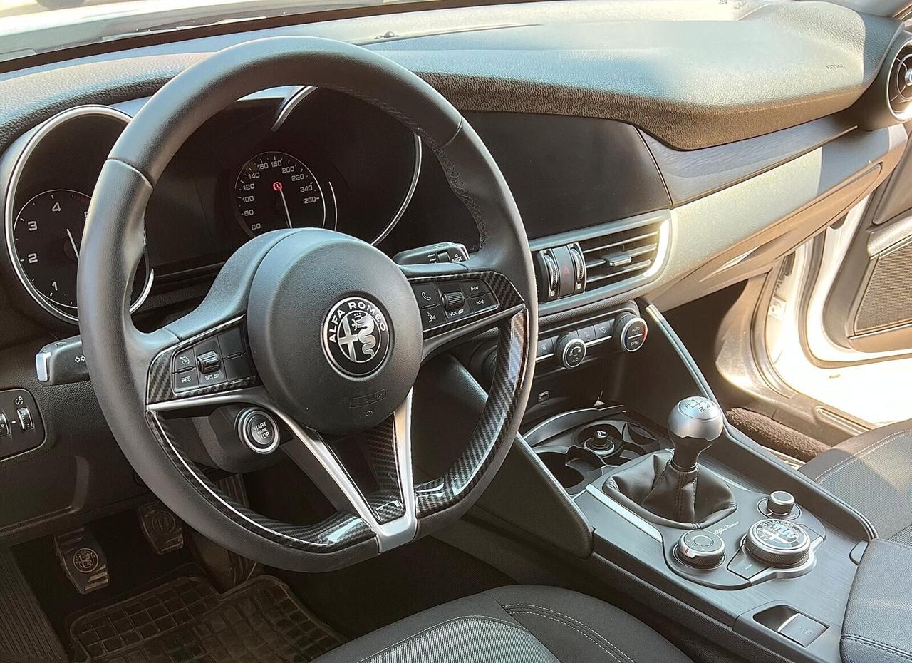 Alfa Romeo Giulia 2.2 Turbodiesel 136 CV AT8 Business