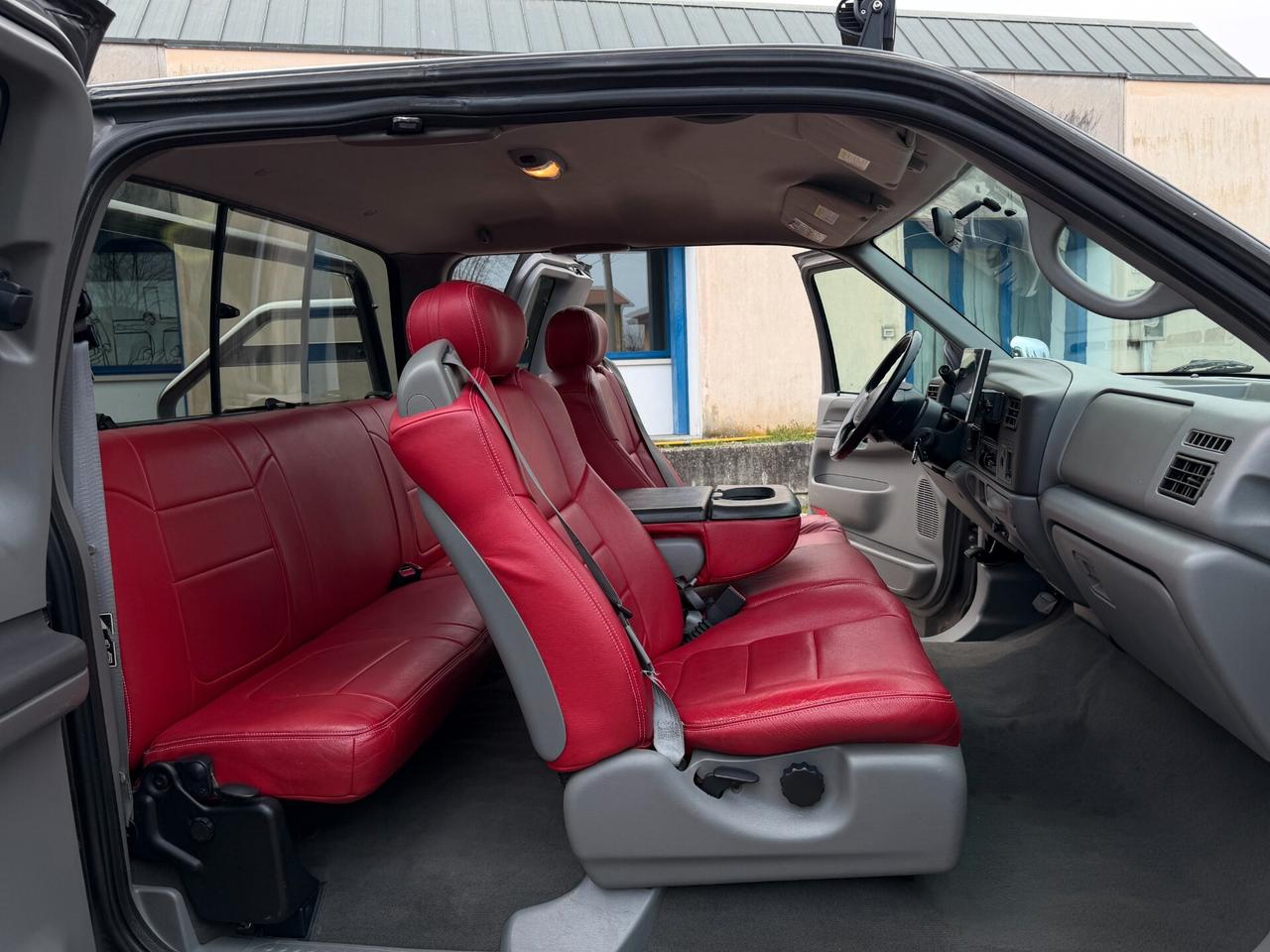 Ford F-250 5.4i V8 GPL 4X4 XLT 6Posti