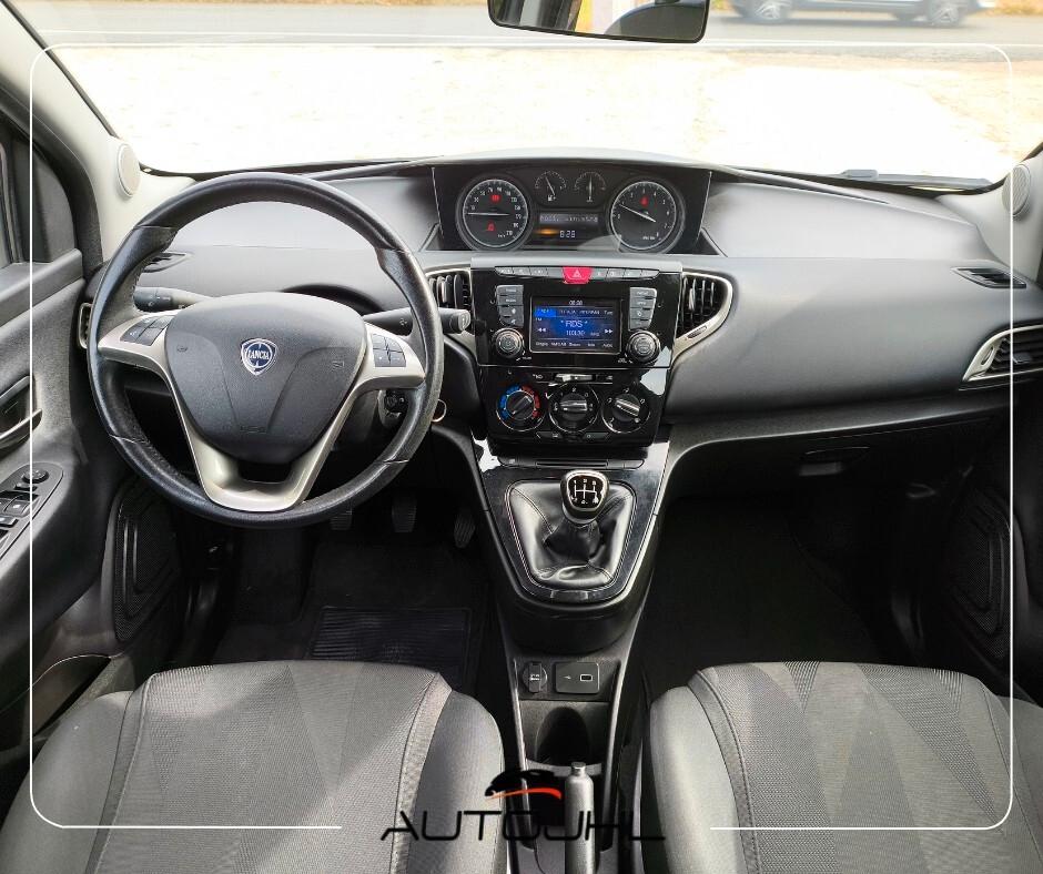Lancia Ypsilon 1.2 69 CV 5 porte S&S Gold
