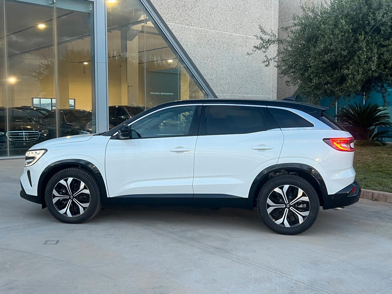 Renault Austral E-Tec 200cv full hybrid AUTOCARRO IN OFFERTA-N1