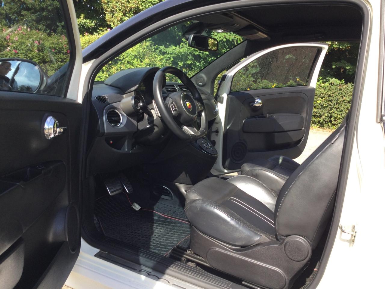 Abarth 500 C 1.4 Turbo T-Jet MTA Bicolore