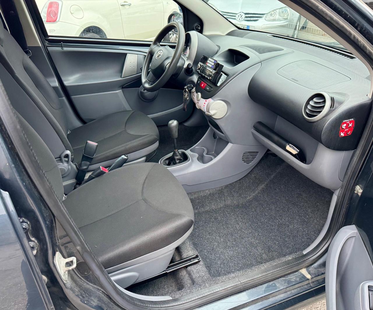 Toyota Aygo 1.0 12V VVT-i 5 porte Connect
