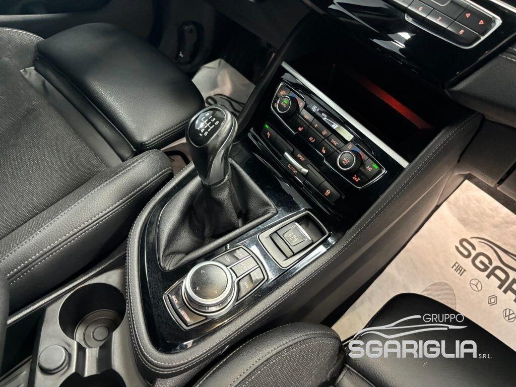 BMW 216 i Gran Tourer Advantage Full Optional