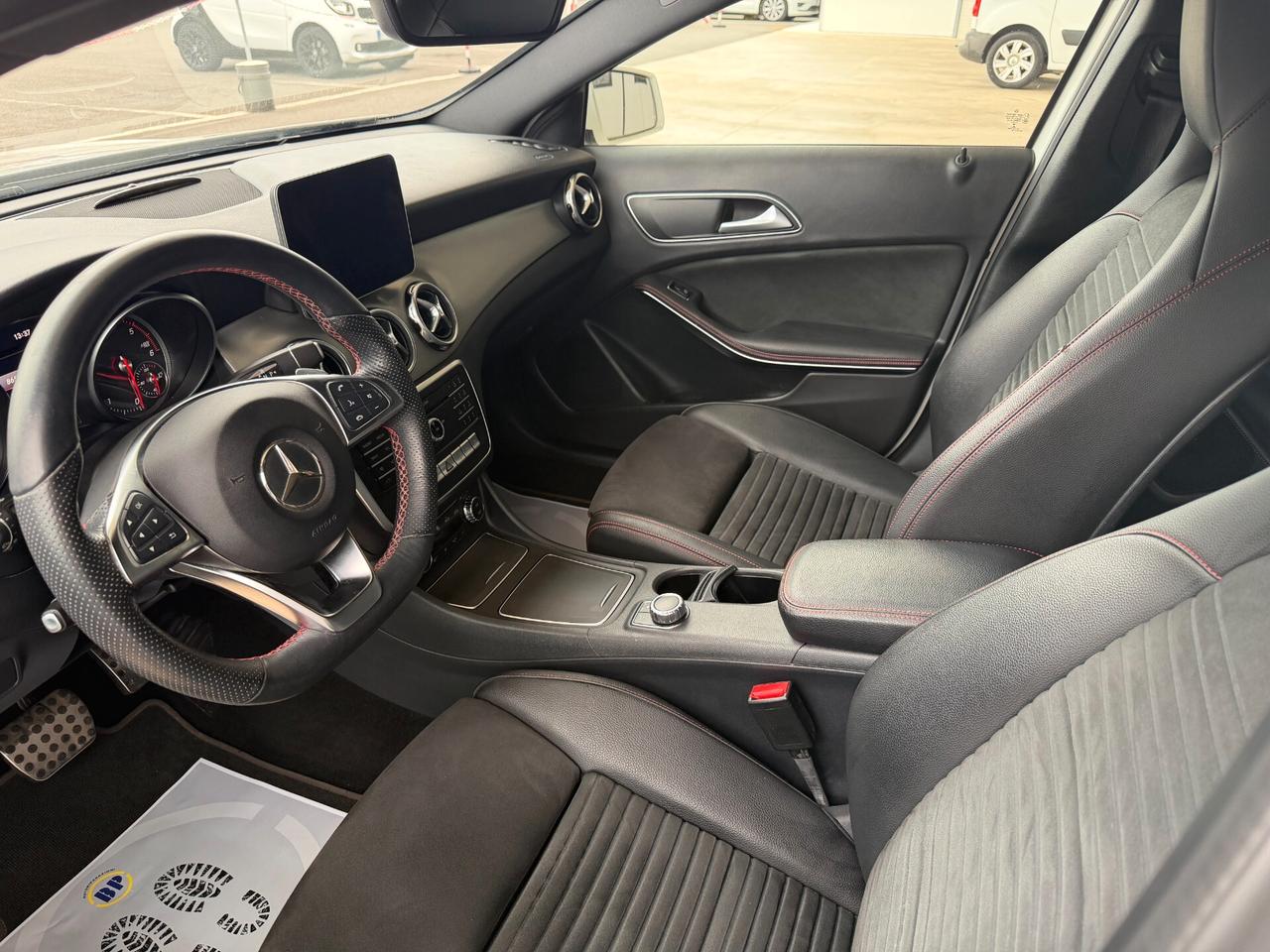 Mercedes-benz GLA 200 d Automatic 4Matic Premium