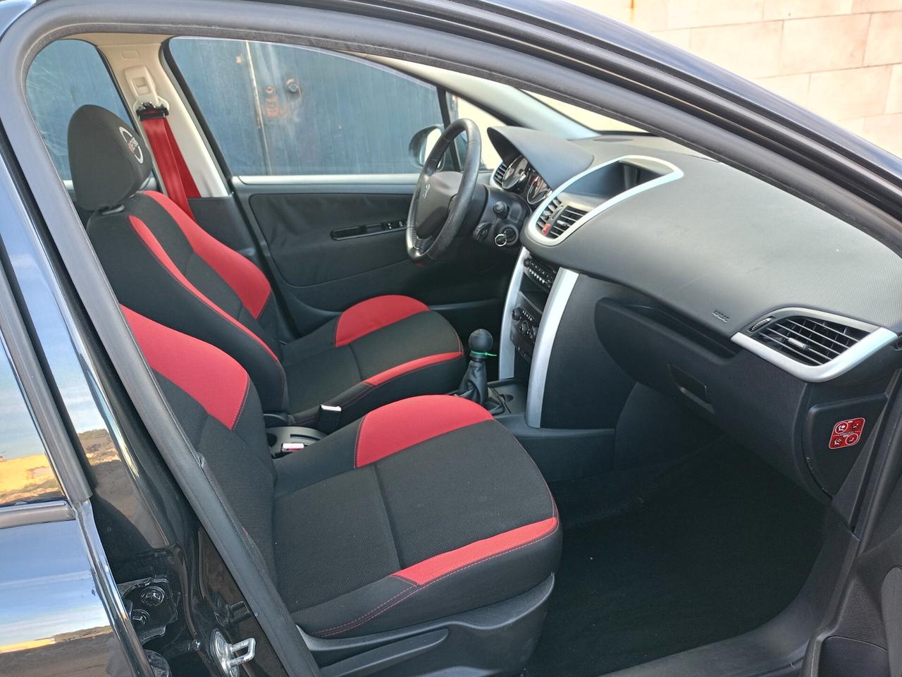 PEUGEOT 207 1600 DIESEL 130000KM UNICO PROPRIETARIO