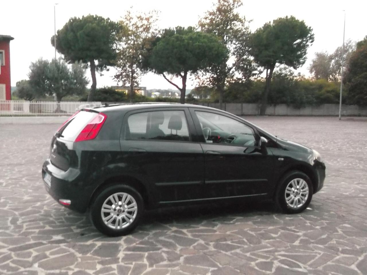 Fiat Punto 1.4 Metano Neopatentati 2016