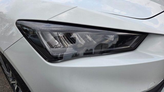 SEAT Leon 1.5 eTSI 150 CV DSG Xcellence PERMUTE