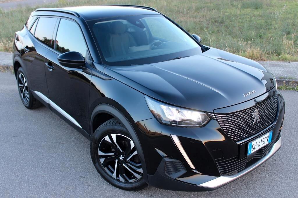 PEUGEOT 2008 1.5 BlueHDi 110 CV *LED *Carplay