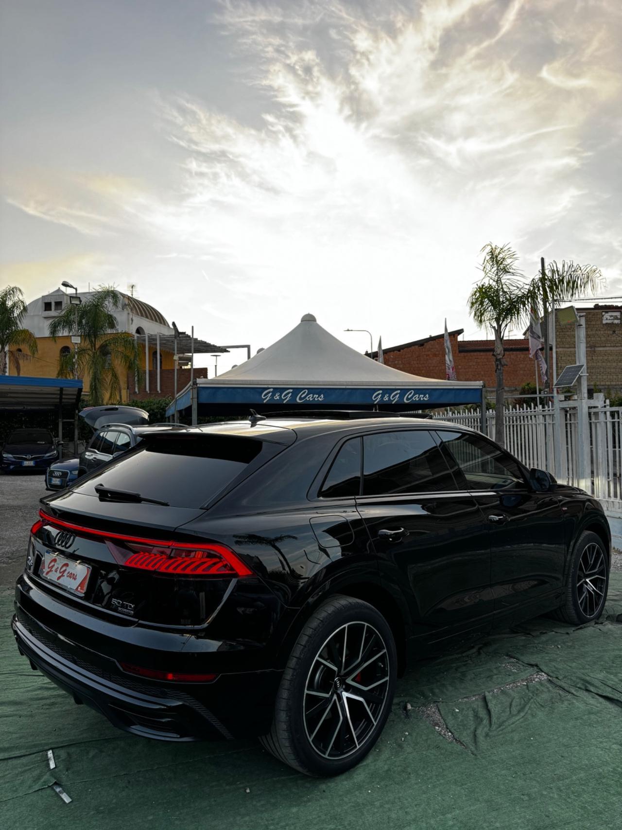 Audi Q8 50 TDI 286 CV quattro tiptronic S-Line Tetto