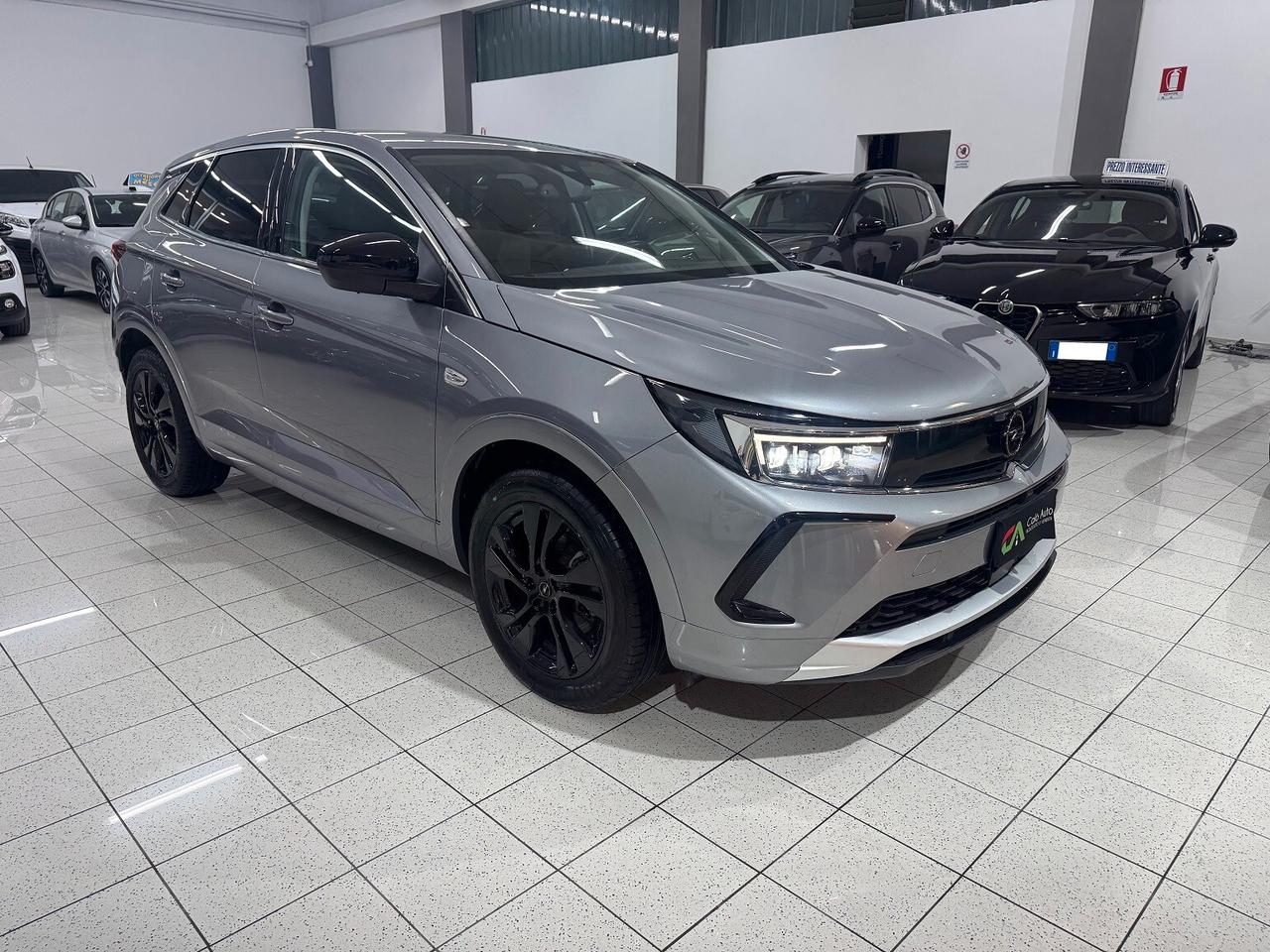 Grandland 1.5CDTI 130CV Elegance CERCHI BLACK BELLA