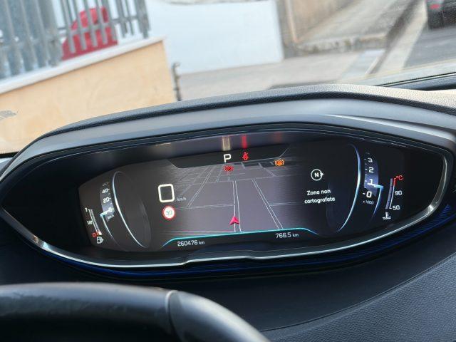 PEUGEOT 3008 1.6BlueHDi 120 EAT6 Business