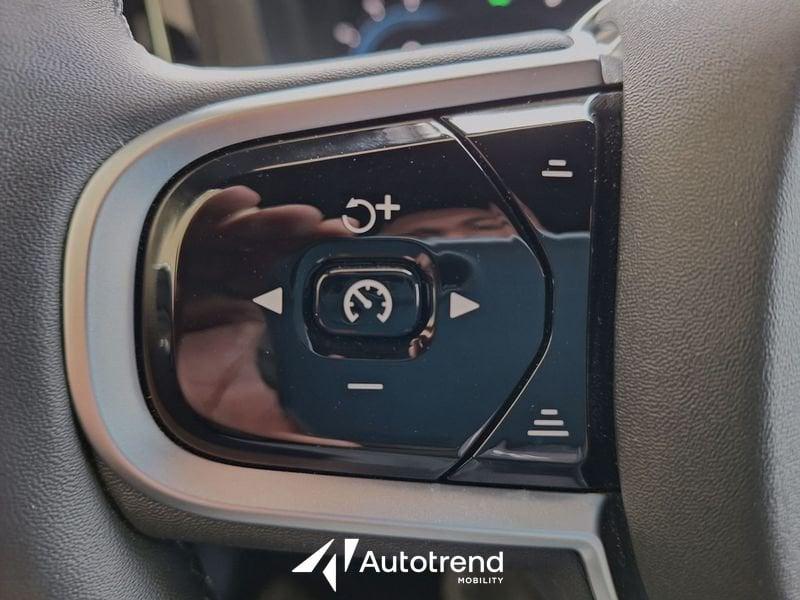 Volvo XC60 B5 250+14 CV AWD Automatica Mild Hybrid Plus Dark