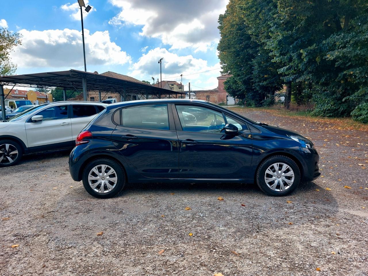 Peugeot 208 1.6 BlueHdi 75 CV 5p. Active - 2018