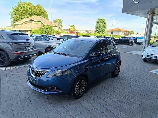 Lancia Ypsilon 1.0 Hybrid 69cv PLATINO AZIENDALE