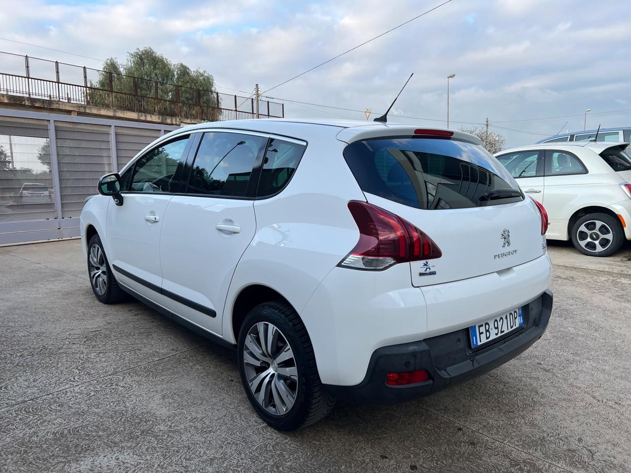 Peugeot 3008 1.6 Hdi 120 Cv Allure | 2016