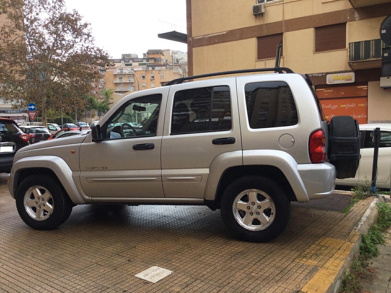 Jeep Cherokee 2.5 CRD Limited