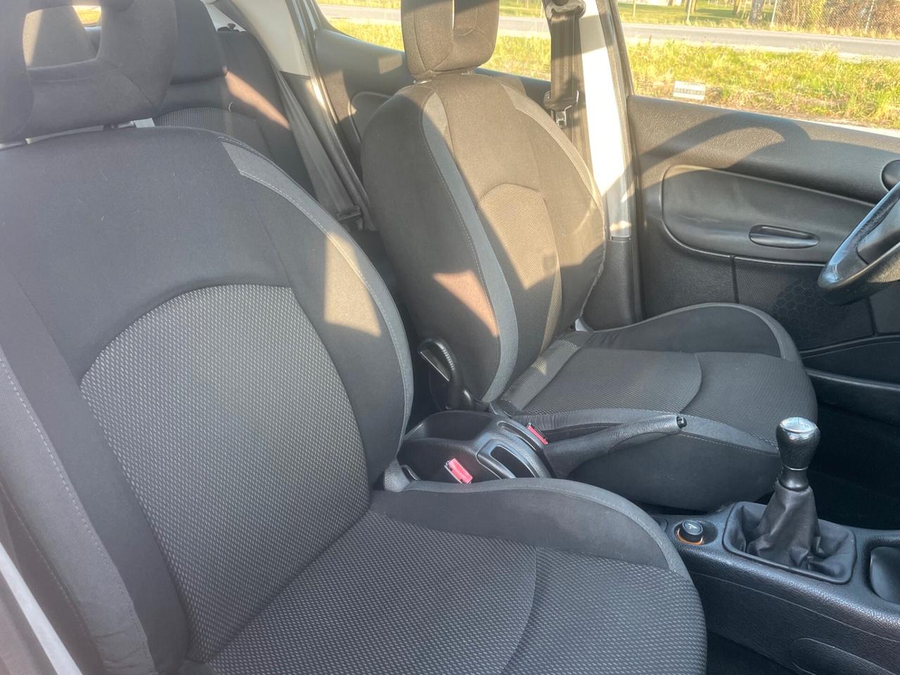 Peugeot 206 1.4 5p. Enfant Terrible