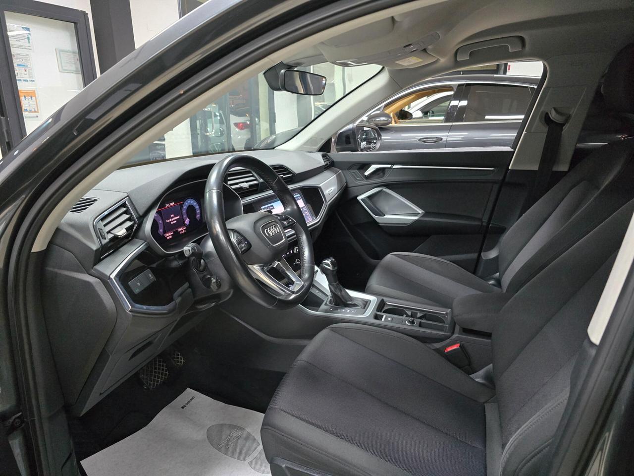 Audi Q3 35 TDI S tronic line edition