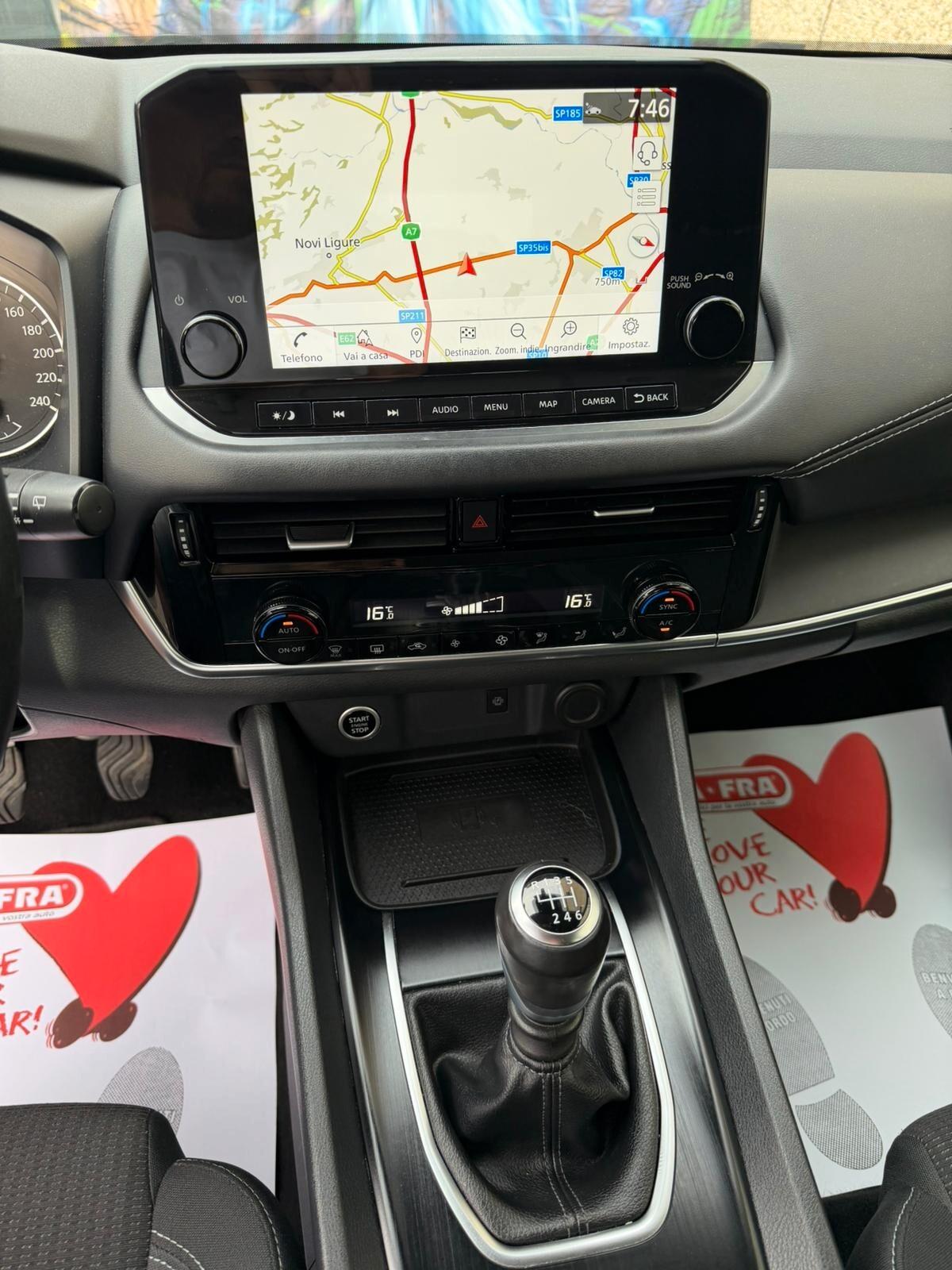 Nissan Qashqai MHEV 140 CV Business