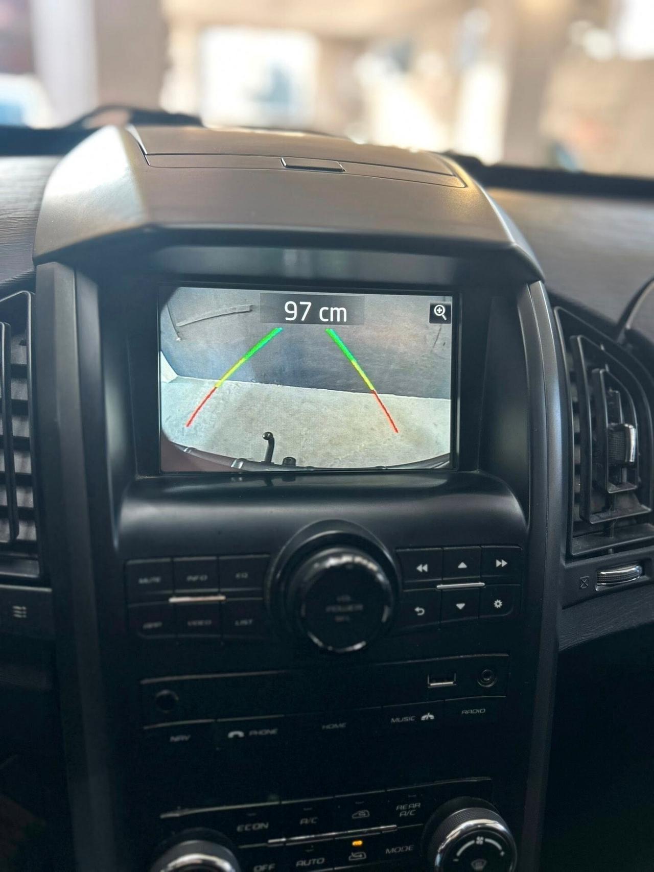 Mahindra XUV500 2.2 4X4 GANCIO TRAINO-7POS-2017