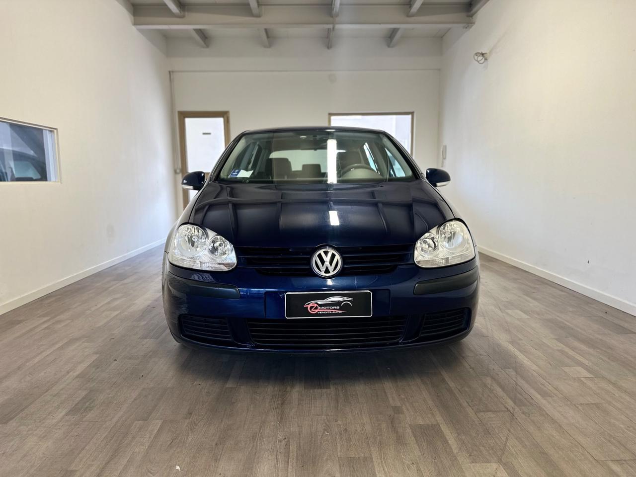 Volkswagen Golf 1.6 16V FSI 5p. Comfortline