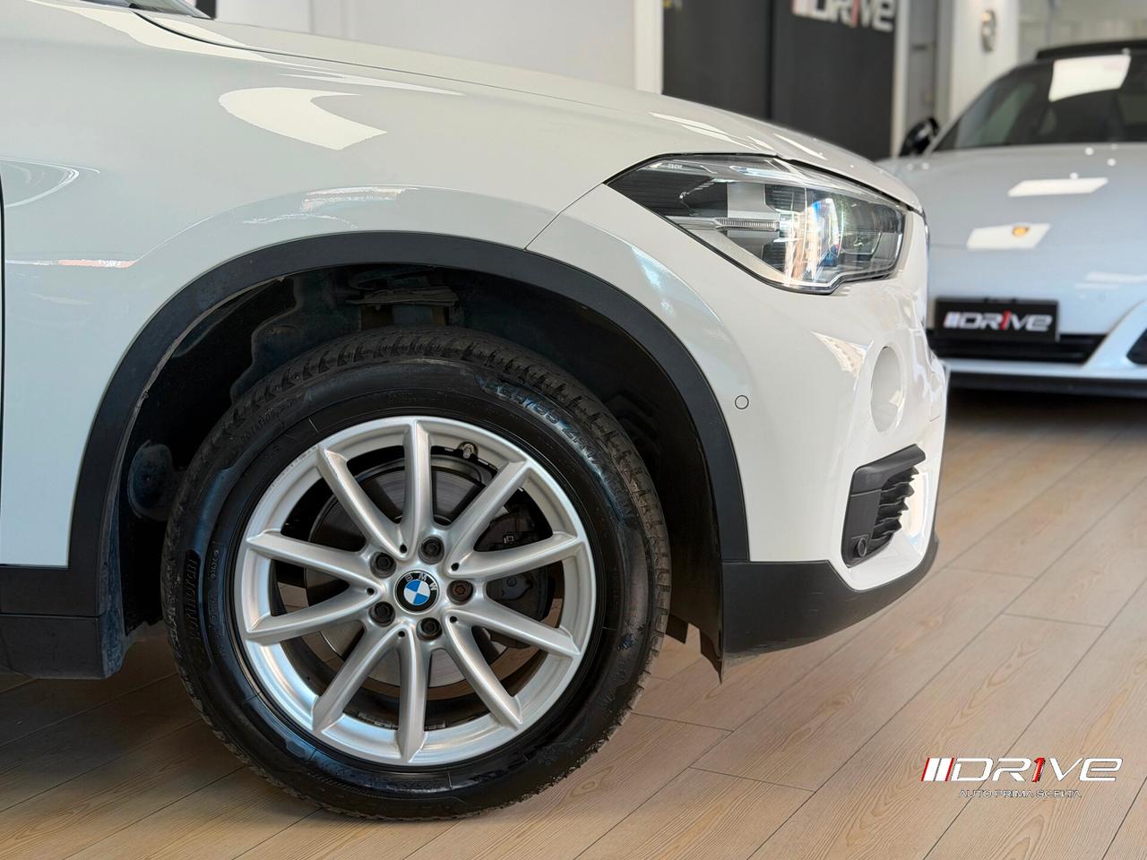 BMW X1 (F48) X1 sDrive18d Business