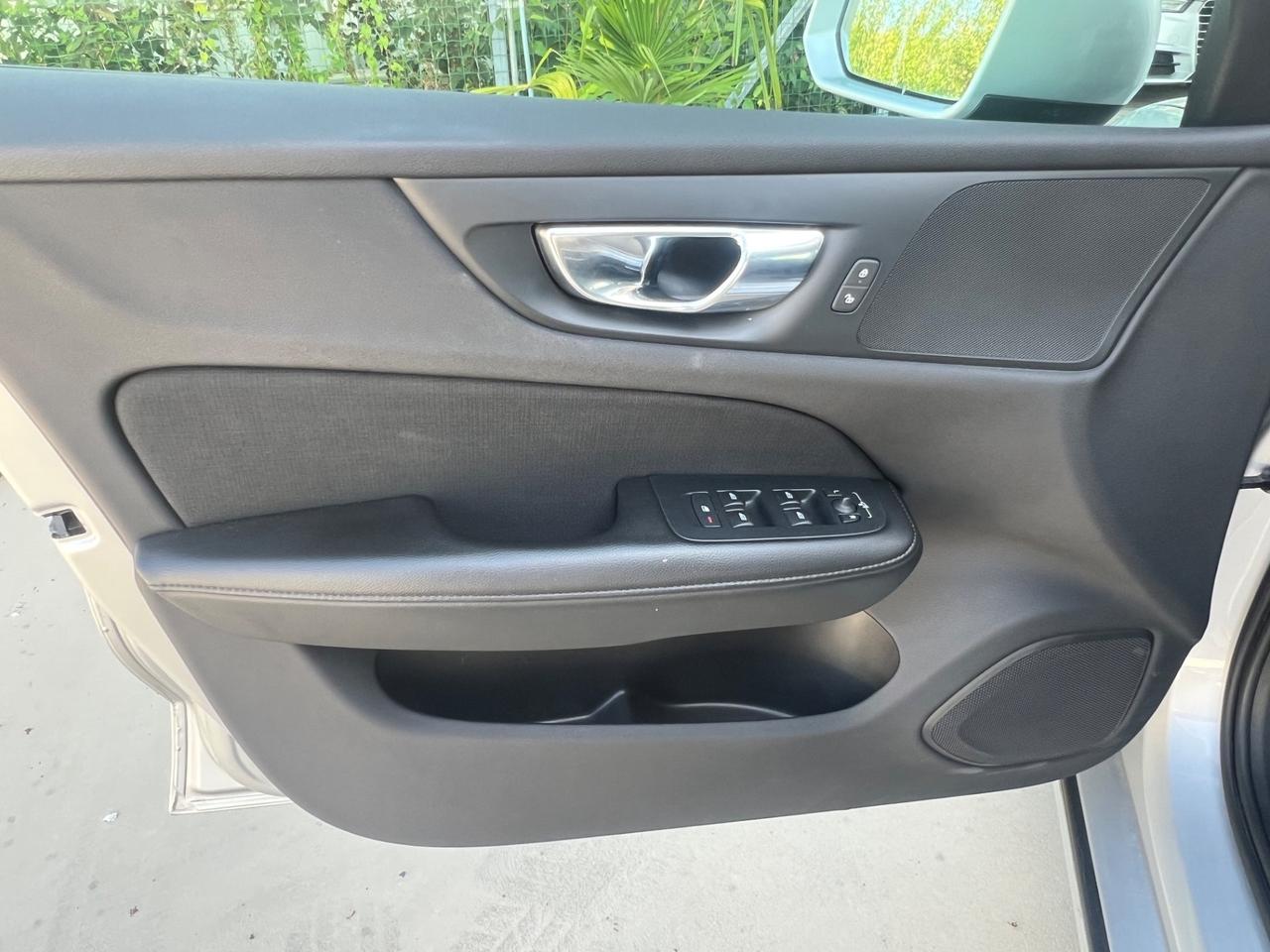 Volvo V60 D4 Business FINANZIABILE