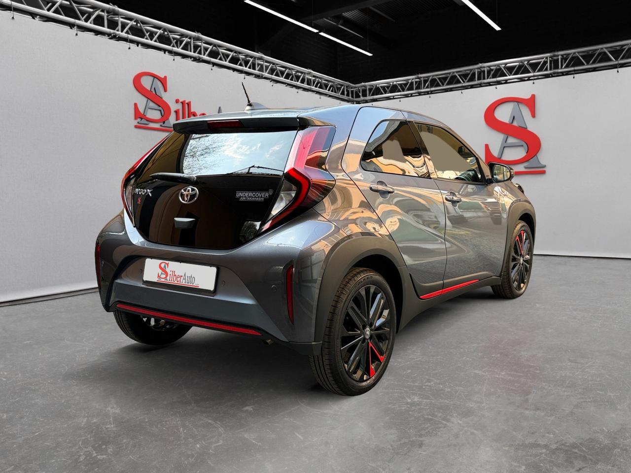 Toyota Aygo X 1.0 Undercover 72cv s-cvt Automatico