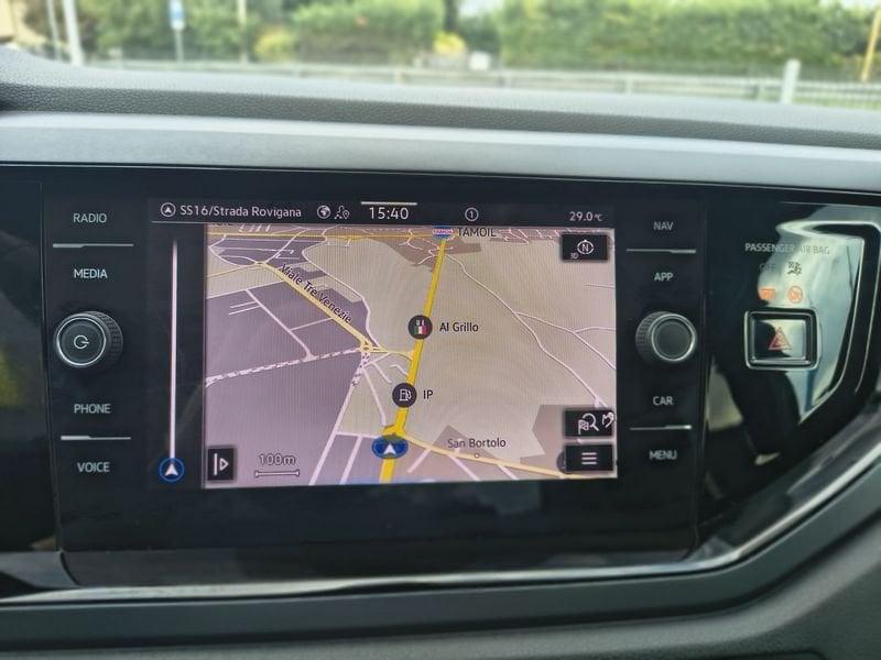 Volkswagen Taigo 1.0 TSI 110 CV R-Line NEOPATENTATI