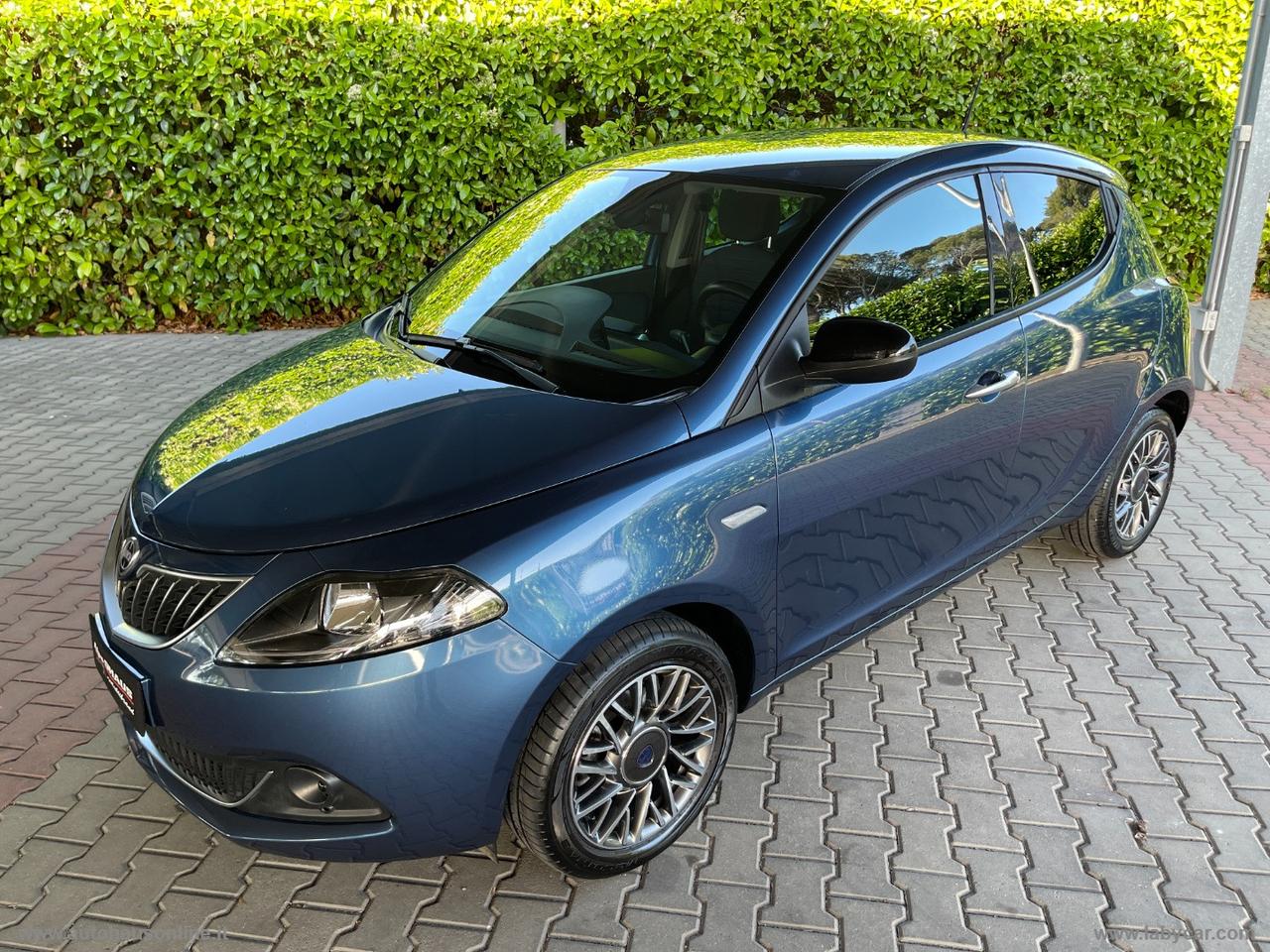 LANCIA Ypsilon 1.0 FireFly 5p.S&S Hyb. Gold Pl.