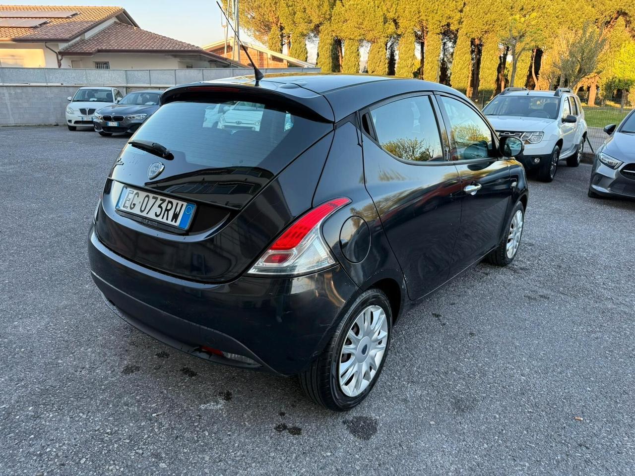 Lancia Ypsilon 1.2 69 CV 5 porte GPL Ecochic Silver